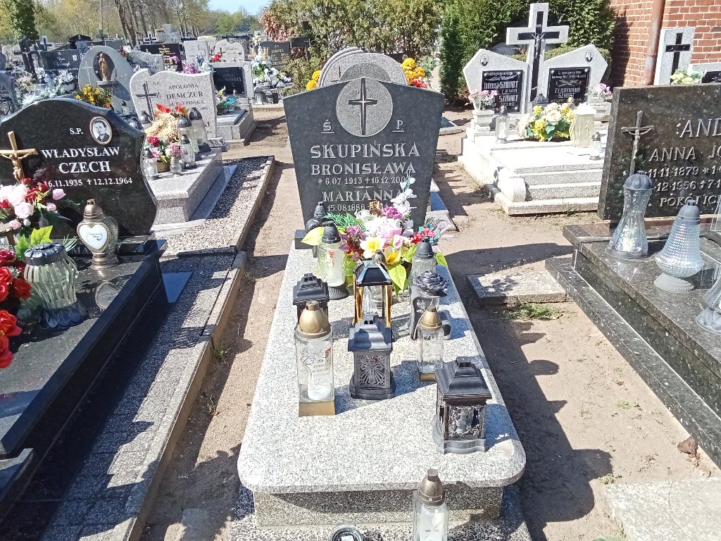 Grób Marianna Skupińska