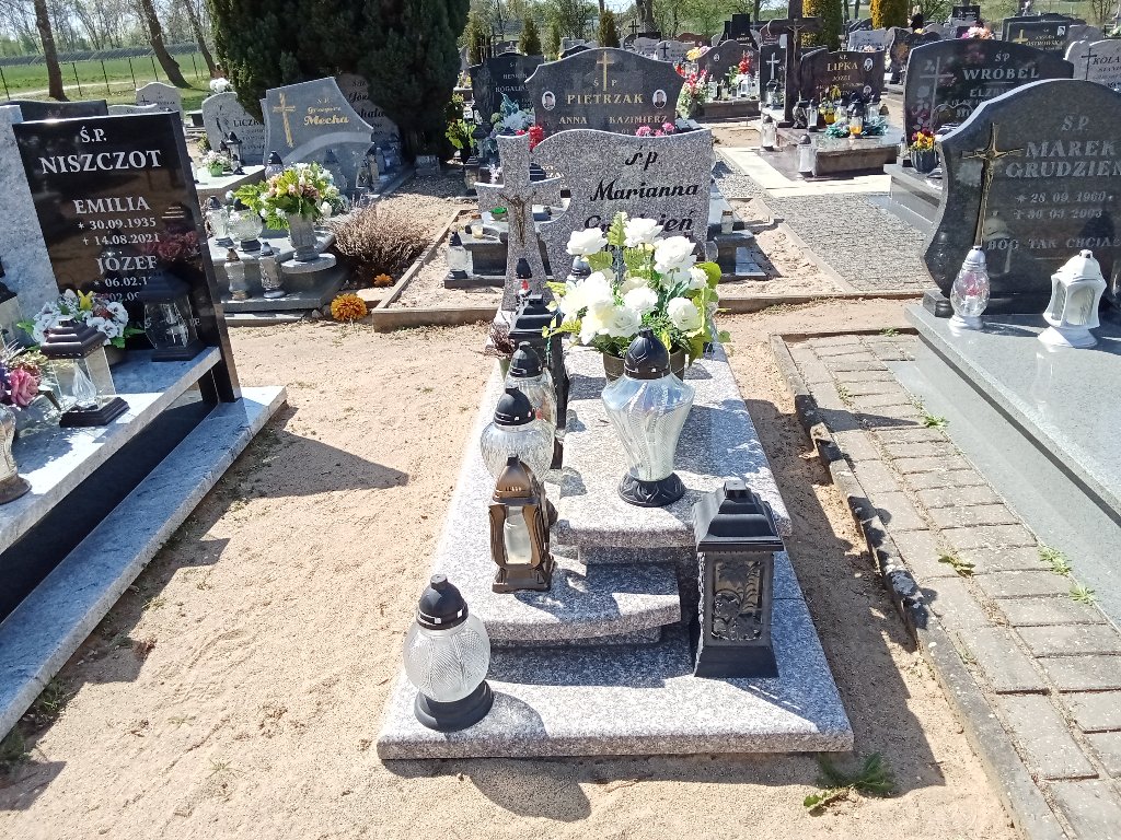 Grób Marianna Grudzień