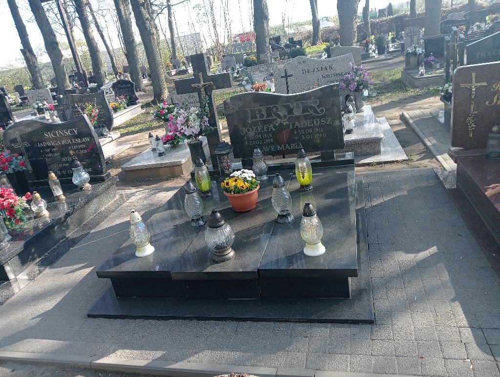 Grób Tadeusz Bryk