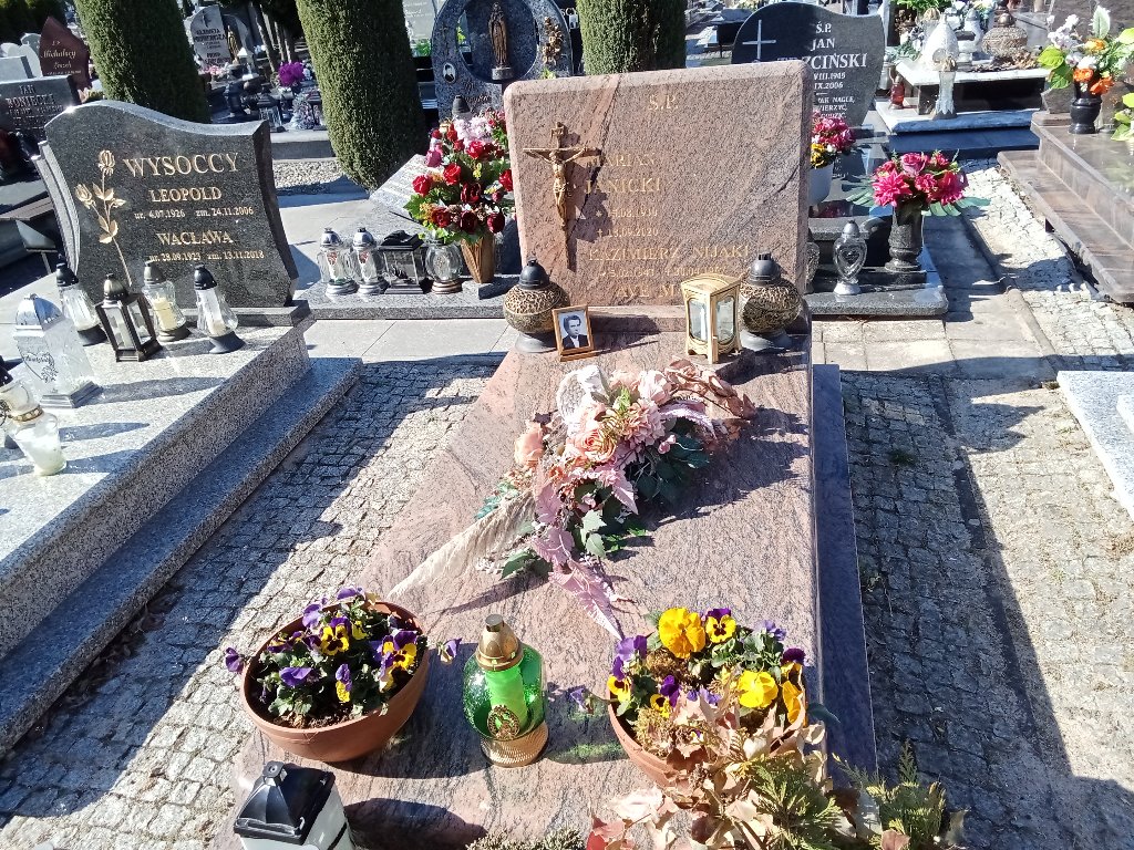 Grób Marian Janicki